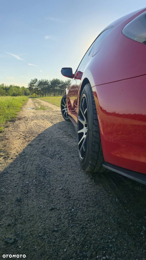 Hyundai Genesis Coupe 2.0 TCI Premium - 8