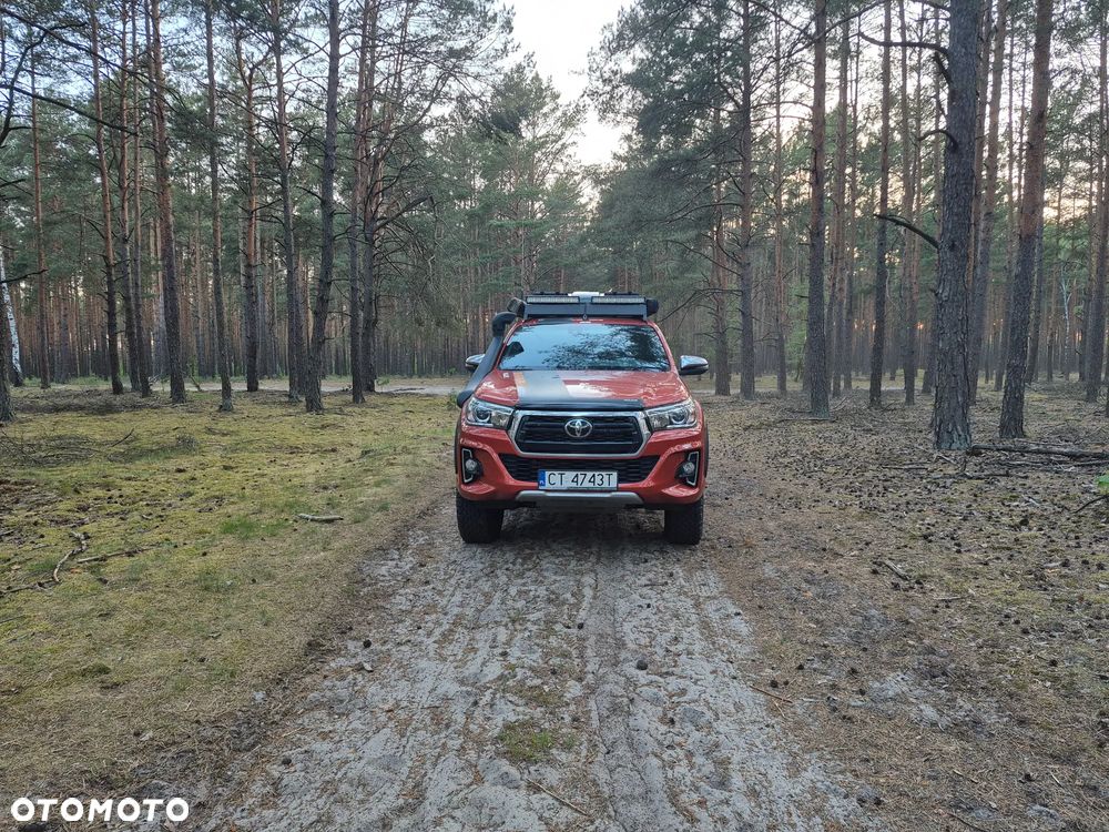 Toyota Hilux 2.4 D-4D Double Cab Dakar 4x4 - 1