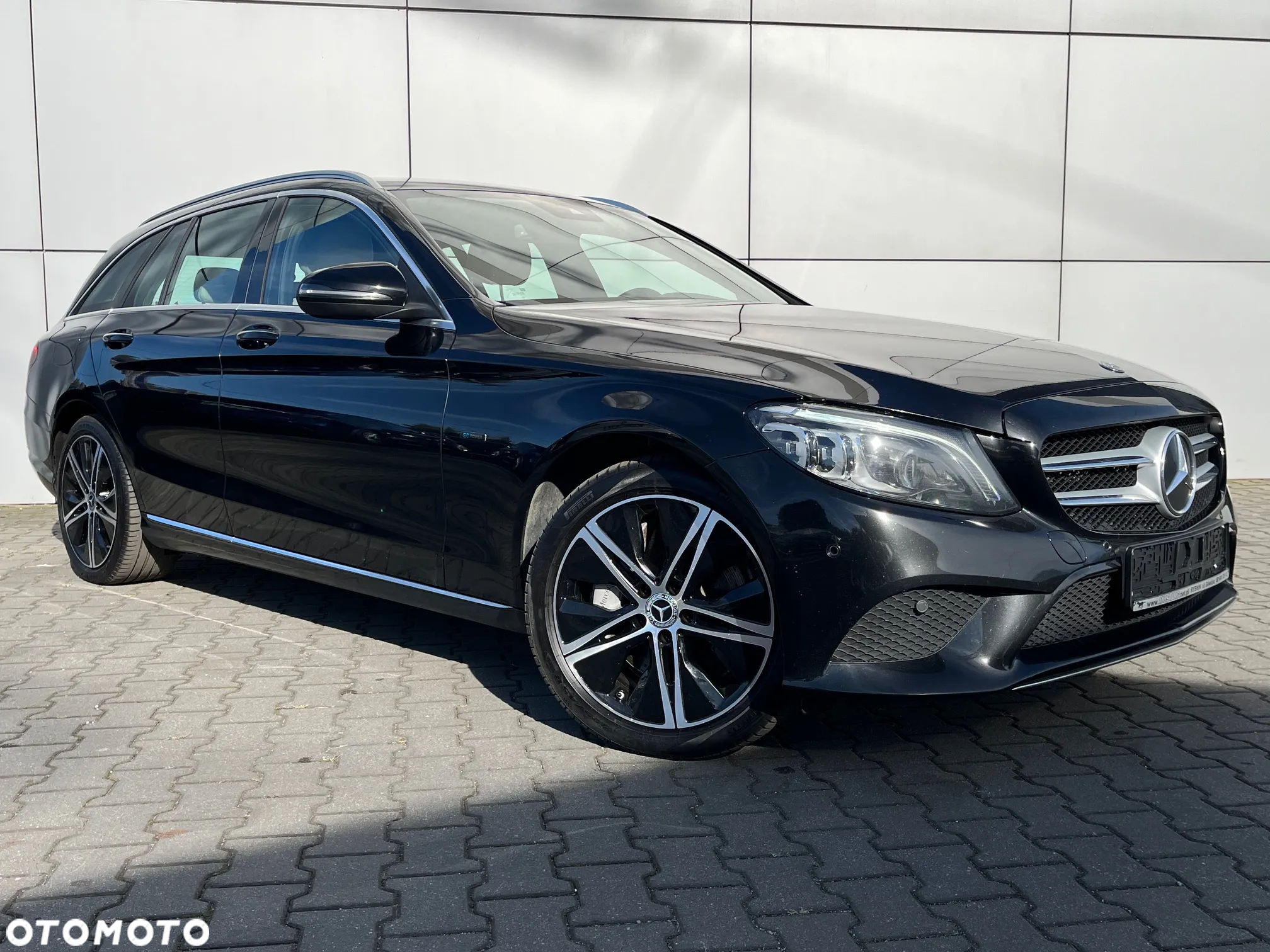 Mercedes-Benz Klasa C 300 e 9G-TRONIC - 4
