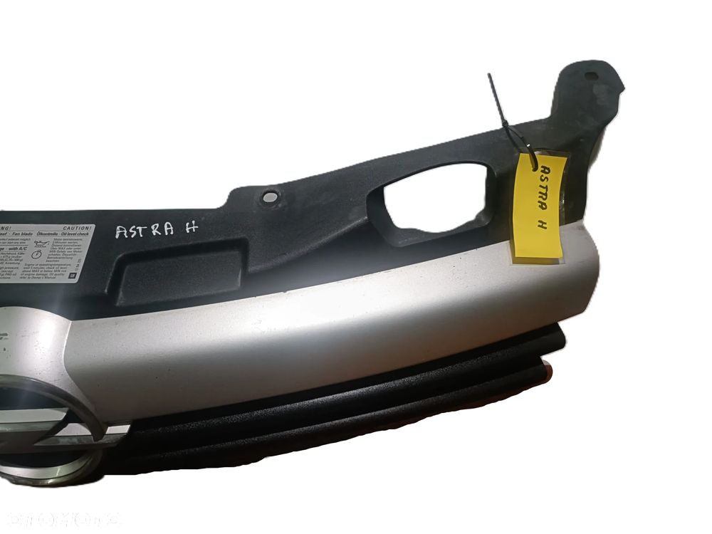 OPEL ASTRA III H 04-14 1,4 B grill atrapa chłodnicy 461088395 * - 3