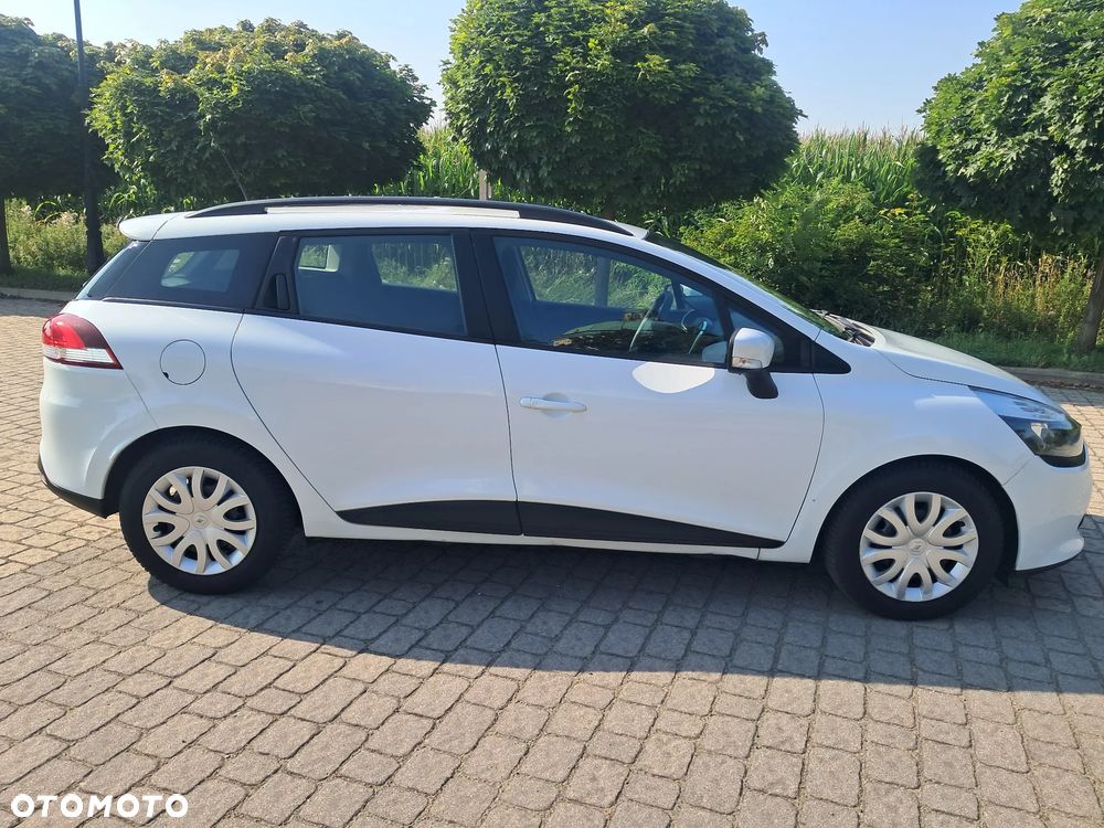 Renault Clio 1.2 16V Expression - 9