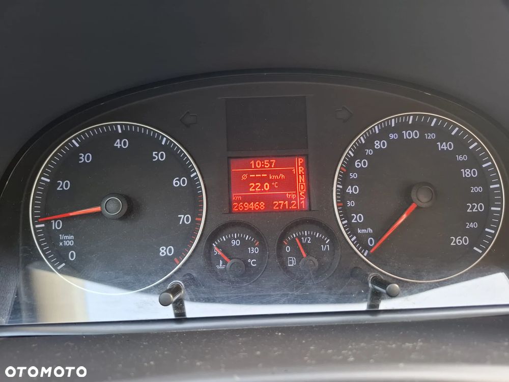 Volkswagen Touran 1.6 FSI Automatik Goal - 10
