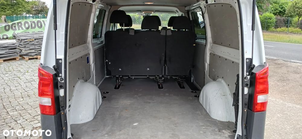 Mercedes-Benz Vito 111 CDI Extra long 6-osób - 7