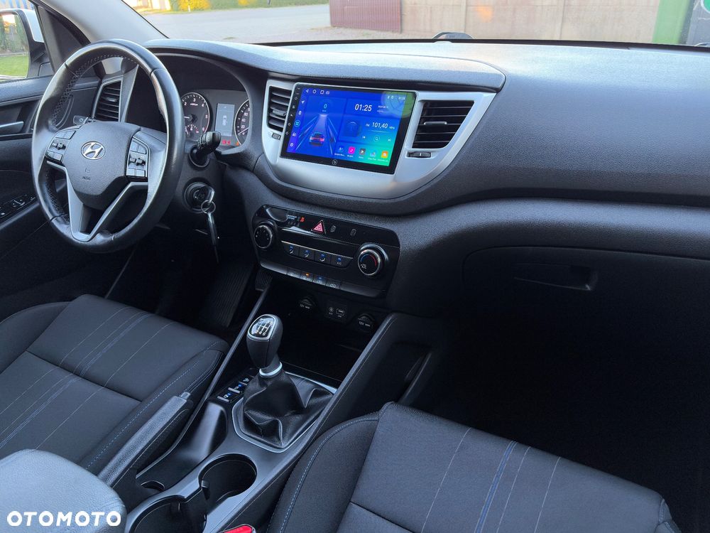 Hyundai Tucson 2.0 CRDI 2WD Style - 32