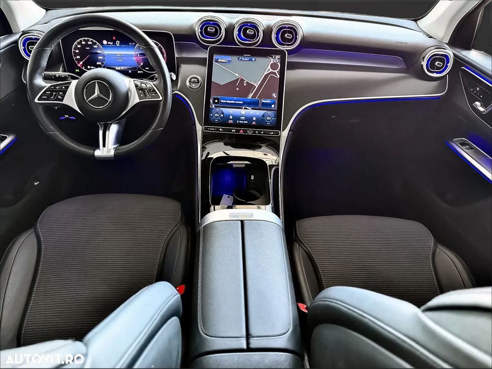 Mercedes-Benz GLC 220 d 4MATIC MHEV - 29