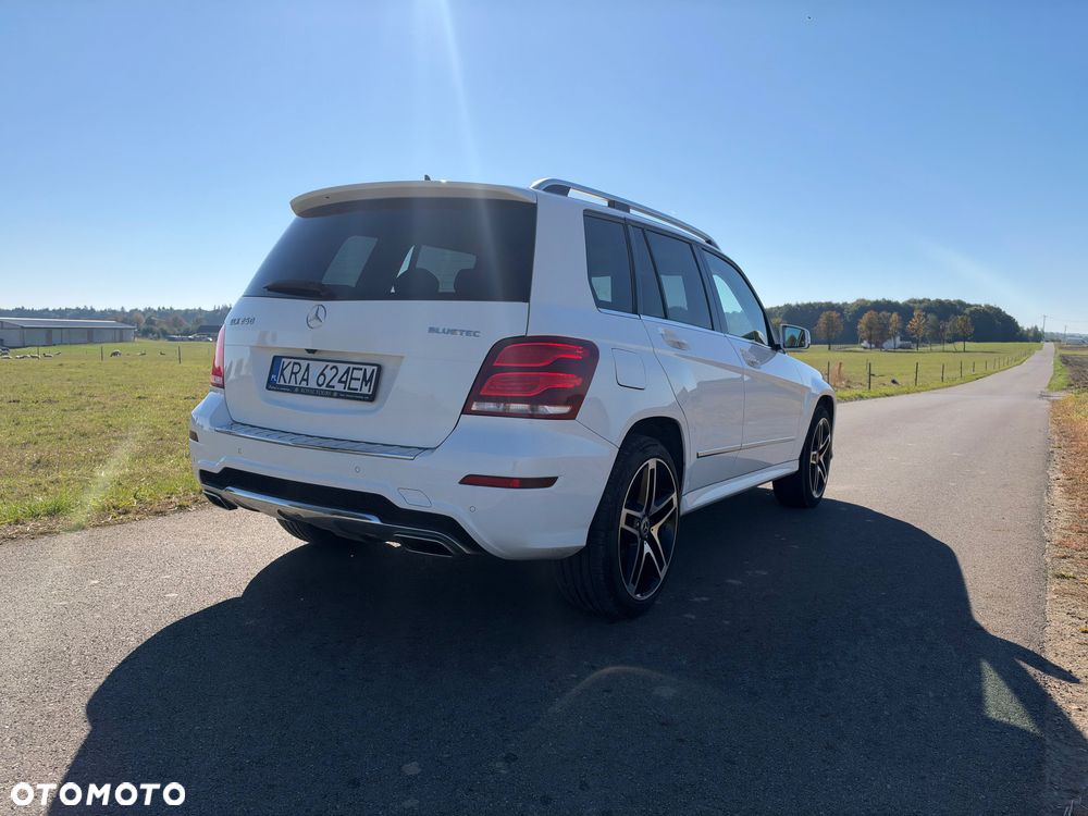 Mercedes-Benz GLK - 4