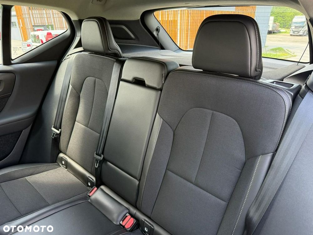 Volvo XC 40 D3 Momentum - 23