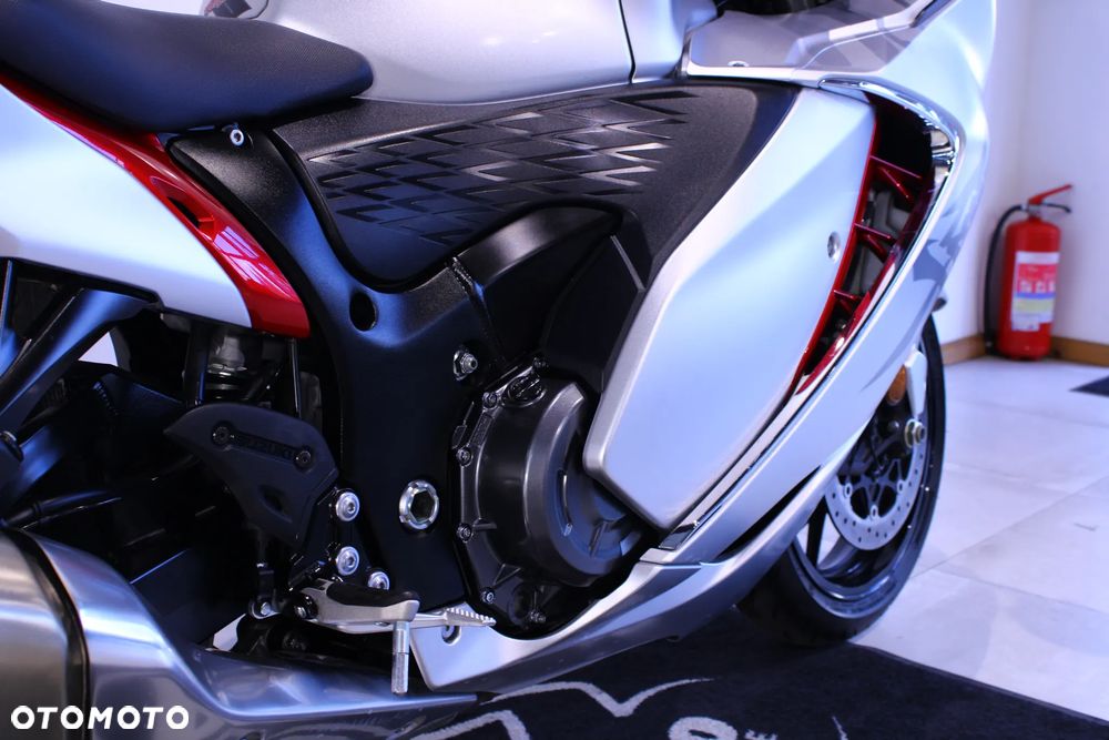 Suzuki Hayabusa - 24