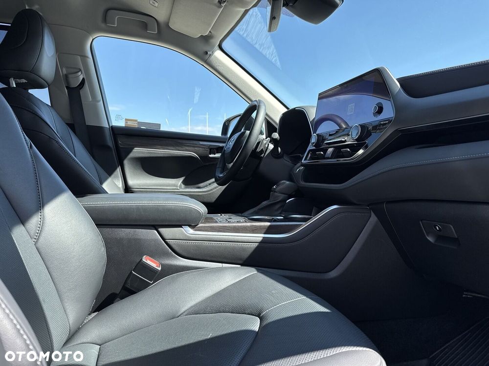 Toyota Highlander - 11