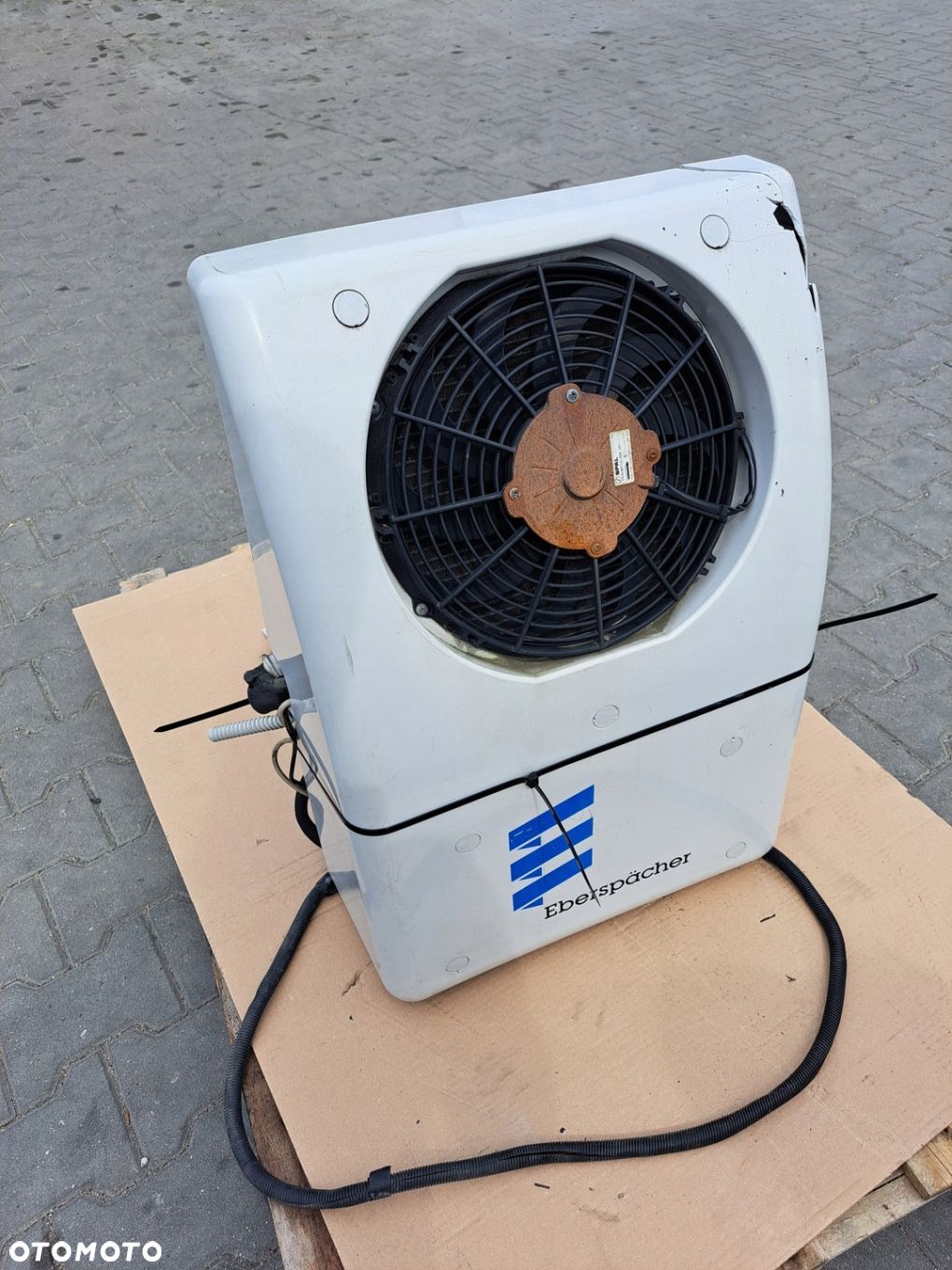KLIMATYZACJA POSTOJOWA EBERSPACHER COOLTRONIC BACK 24V - 1