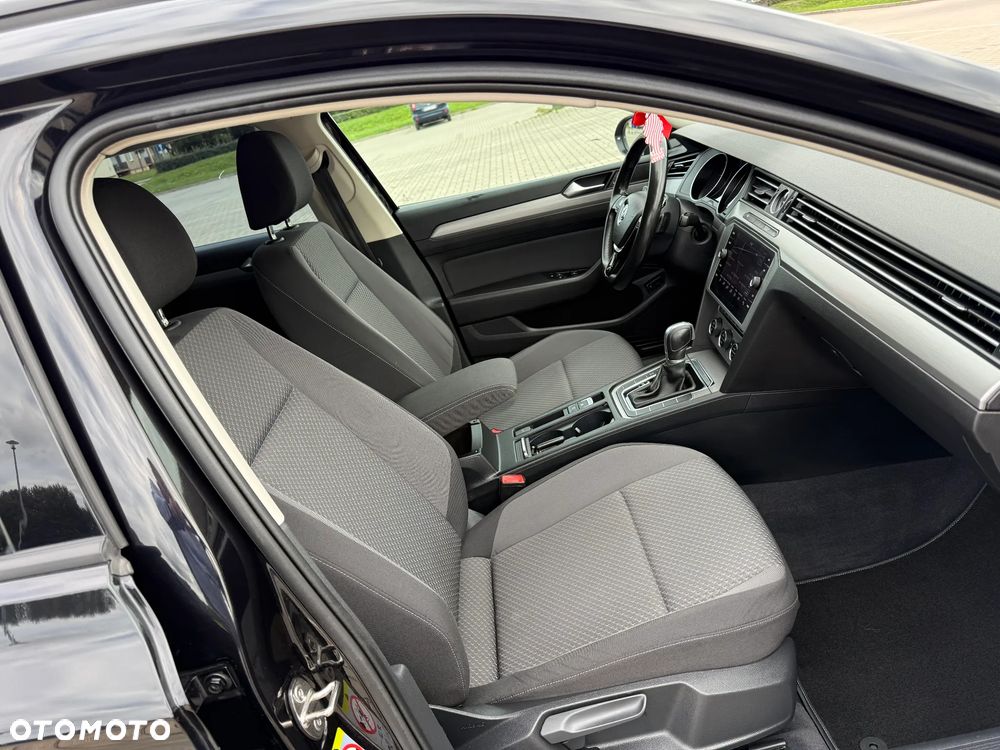 Volkswagen Passat 2.0 TDI SCR Highline DSG - 14