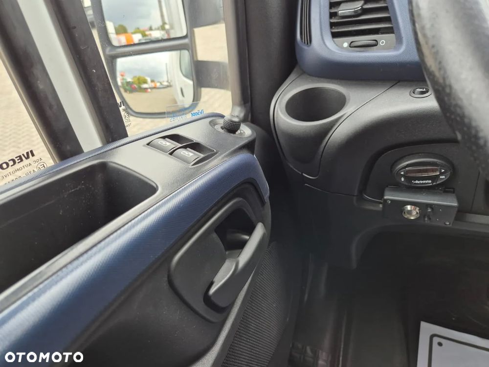 Iveco Daily 35S16 Hi-Matic / AUTOMAT / CHŁODNIA / MITSUBISHI / 1WŁ / BEZWYPADKOWY / ORYG. PRZEBIEG / STAN BARDZO DOBRY / W PEŁNI SPRAWNY / EURO 6 / WEBASTO / WINDA ZEPRO - 29