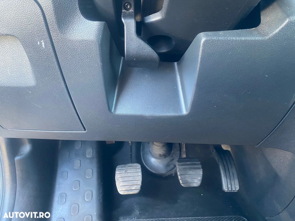 Renault TRAFIC - 22