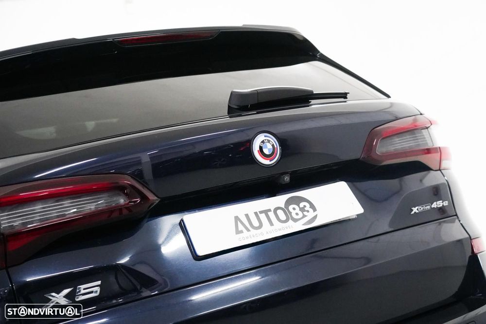 BMW X5 45 e xDrive Pack M 50 anos - 29