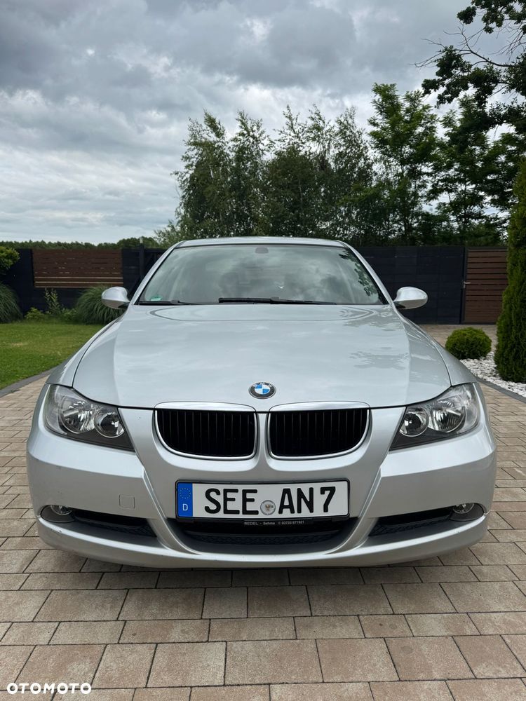 BMW Seria 3 320i - 6