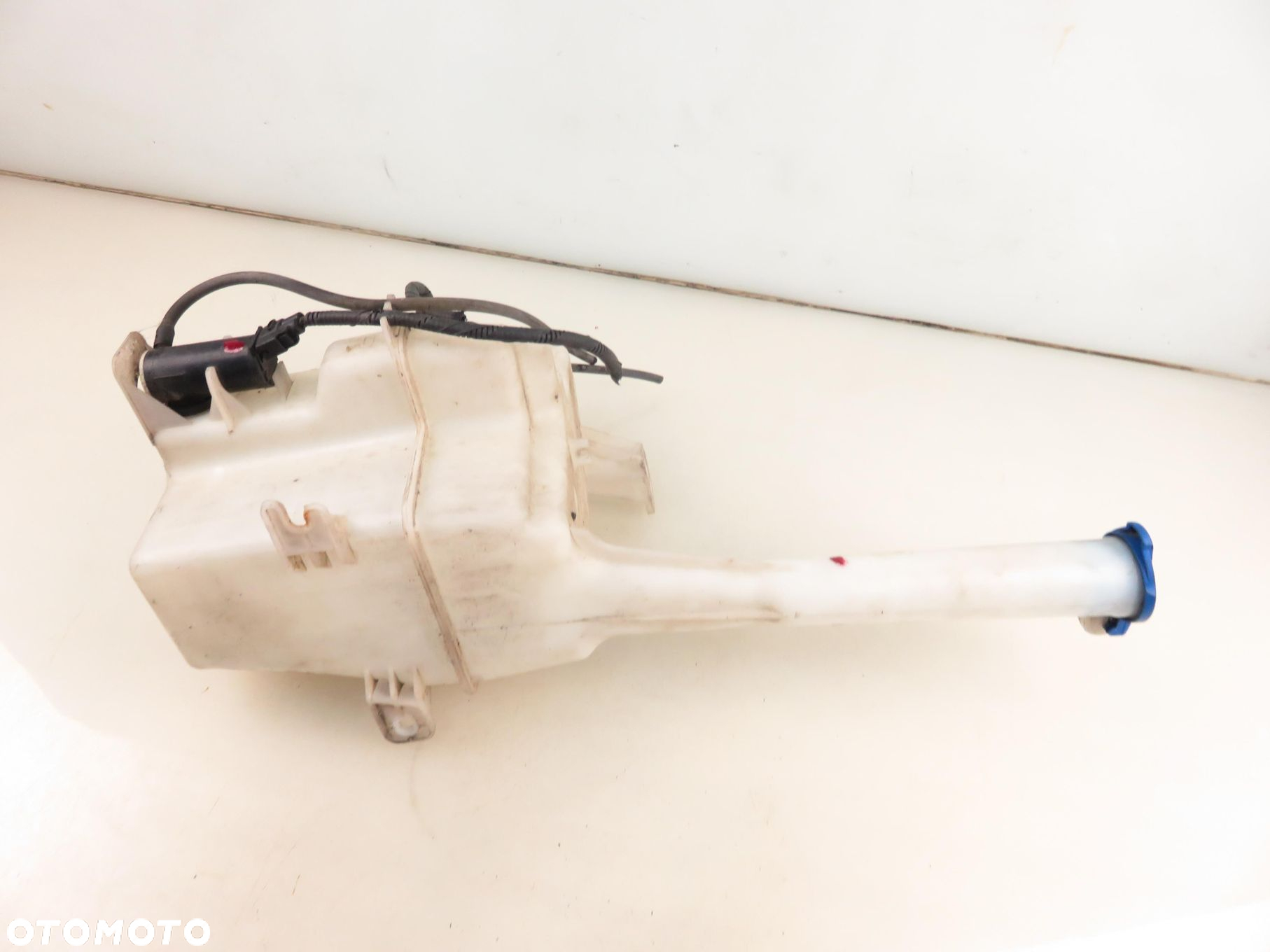 ZBIORNICZEK SPRYSKIWACZY HYUNDAI ix35 986102Y000 986102Z000 986102S000 - 4