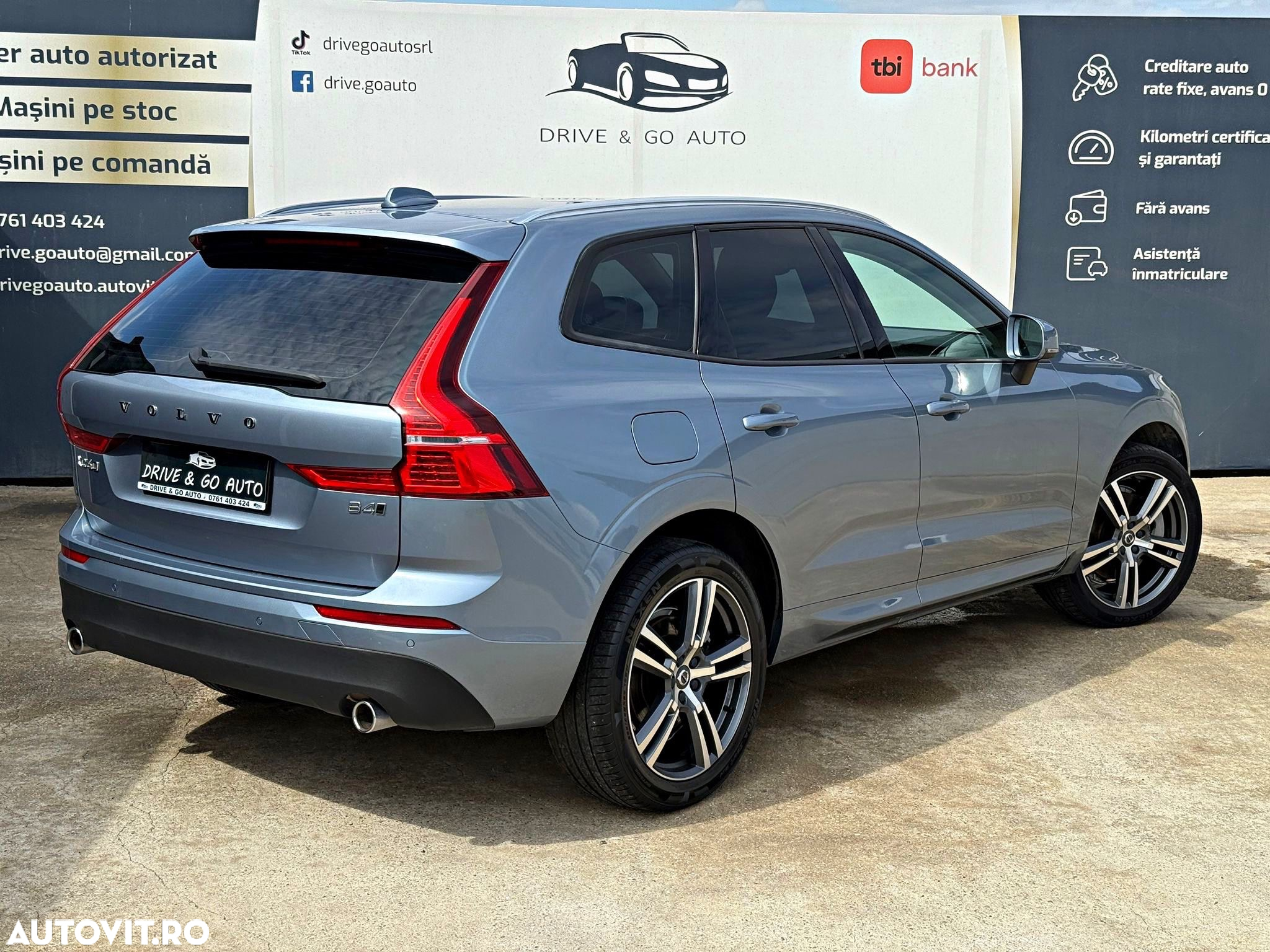 Volvo XC 60 B4 D AWD Geartronic Momentum Pro - 4
