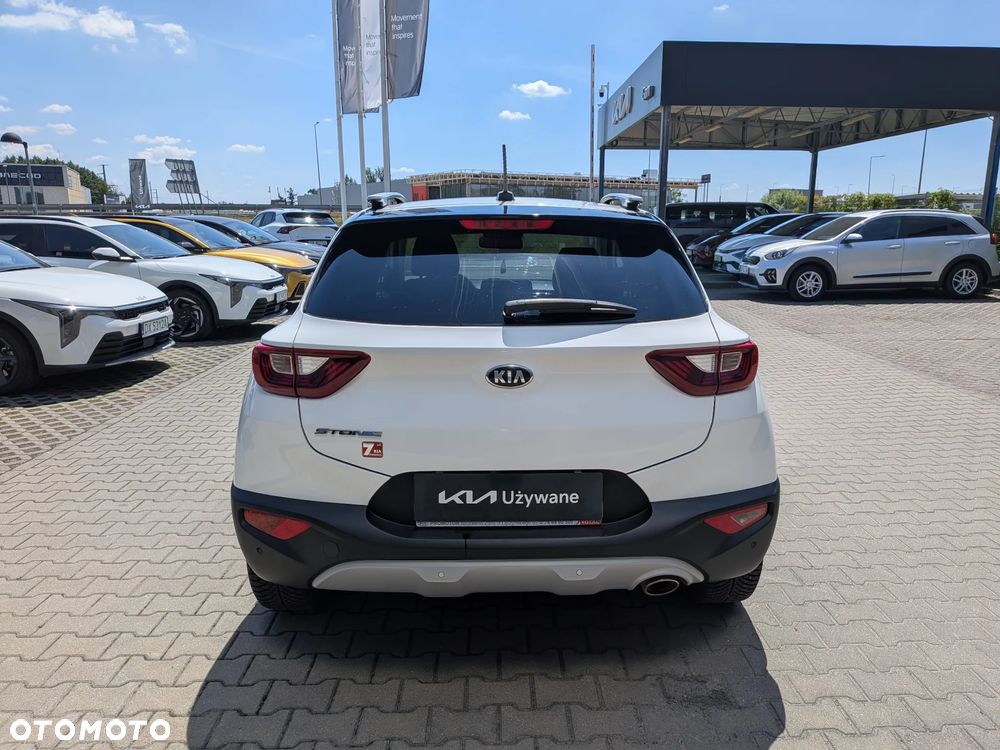 Kia Stonic 1.4 L - 4