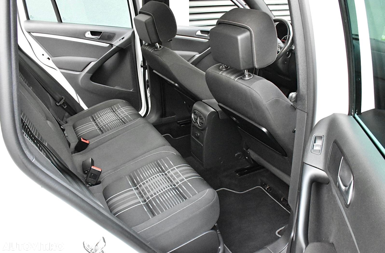 Volkswagen Tiguan 2.0 TDI SCR 4MOTION BlueMotion Technology DSG Lounge Sport & Style - 9