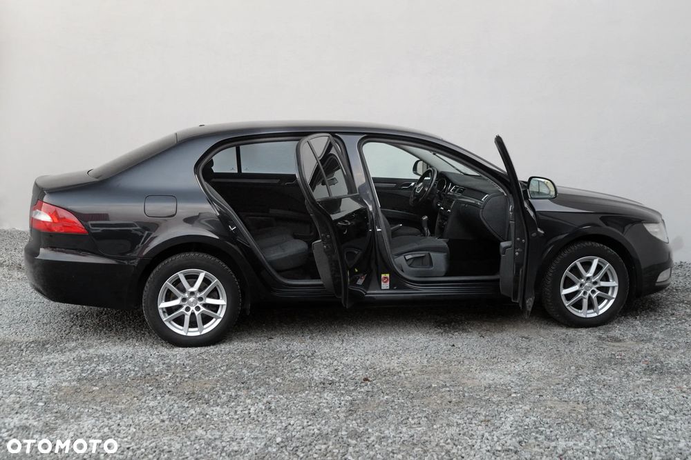 Skoda Superb 1.6 TDI Elegance Greenline - 28