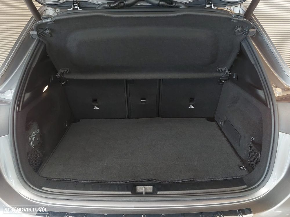 Mercedes-Benz GLA 180 d AMG Line - 23