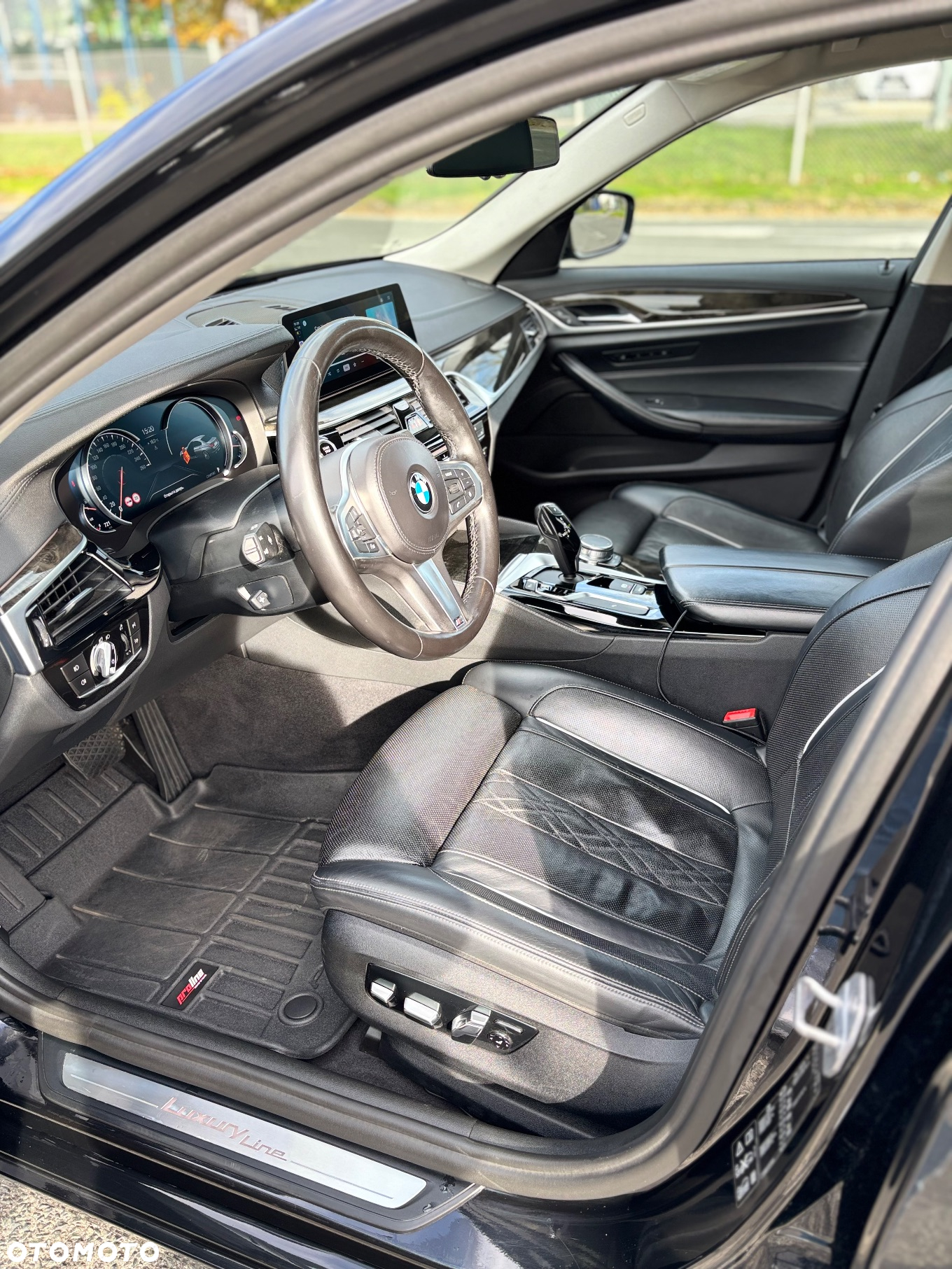 BMW Seria 5 530i xDrive Luxury Line - 8