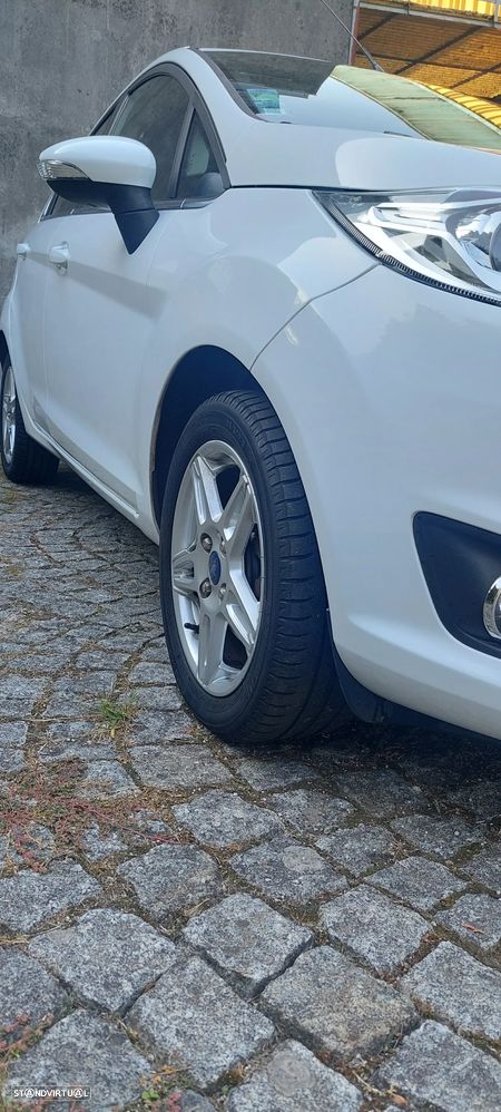 Ford Fiesta 1.0 T EcoBoost Titanium - 5