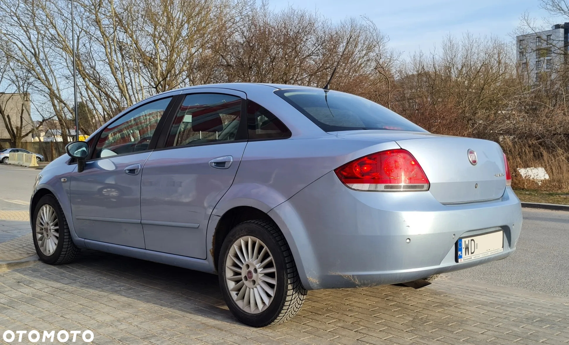 Fiat Linea 1.6 MJ 16V Dynamic - 4