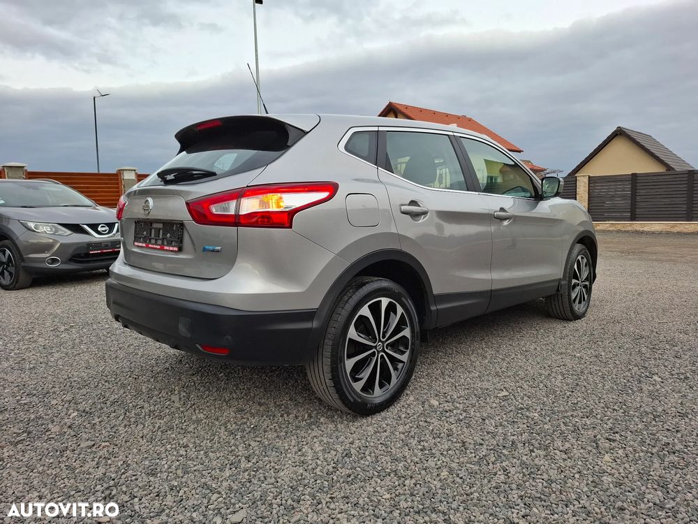 Nissan Qashqai 1.5 DCI VISIA - 12