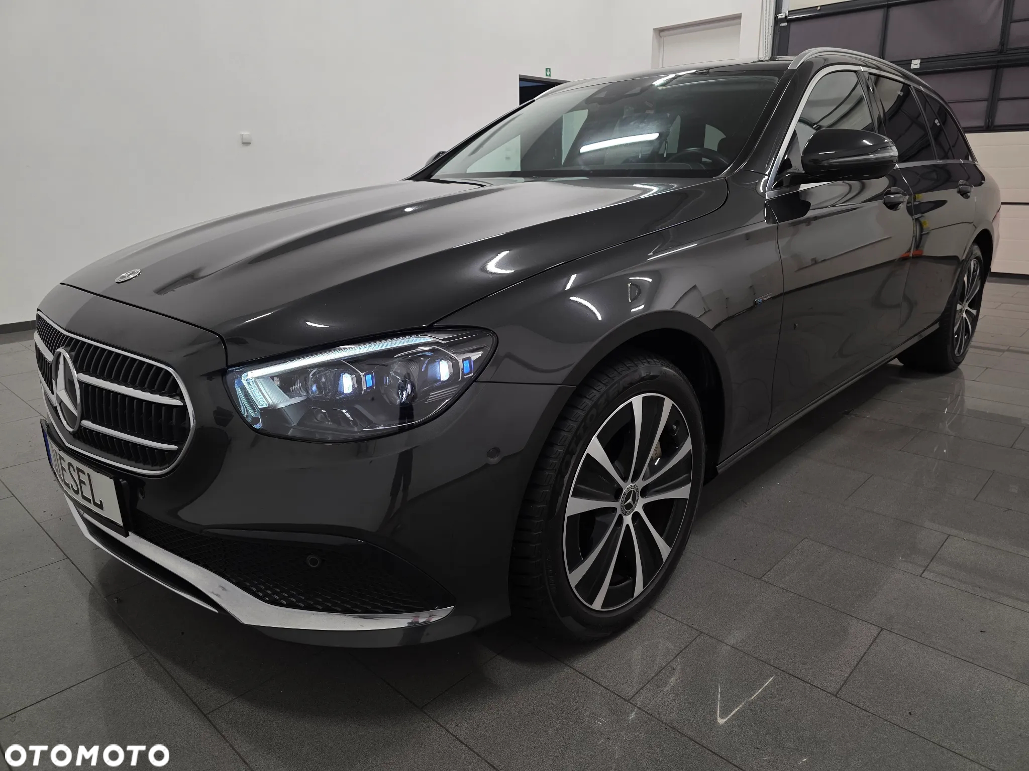 Mercedes-Benz Klasa E 300 de 9G-TRONIC Exclusive - 2