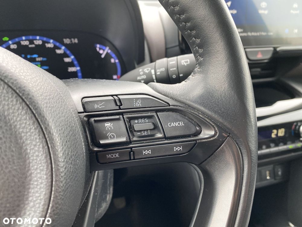 Toyota Yaris Cross - 25