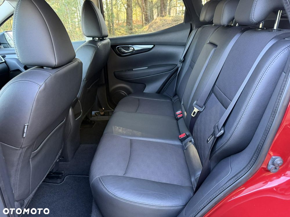 Nissan Qashqai 1.2 DIG-T Tekna - 26