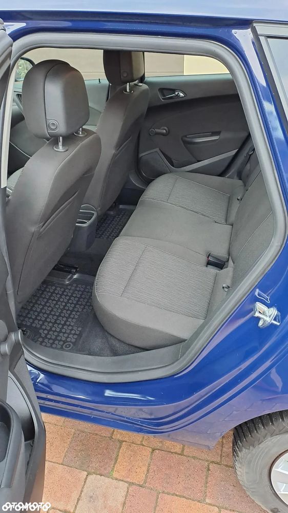 Opel Astra IV 1.6 CDTI Essentia - 14