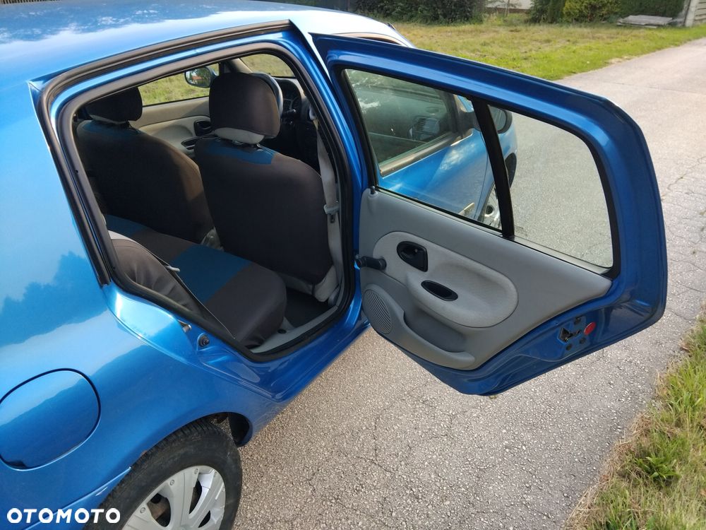 Renault Clio 1.5 dCi Privilege - 14