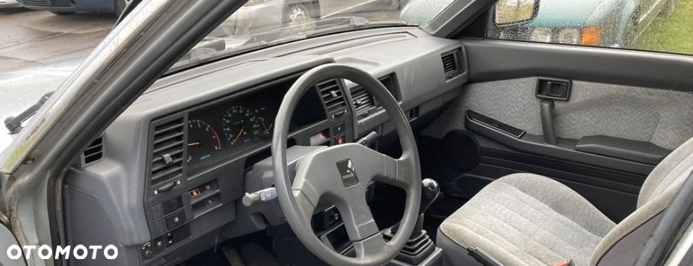 Nissan Sunny - 8