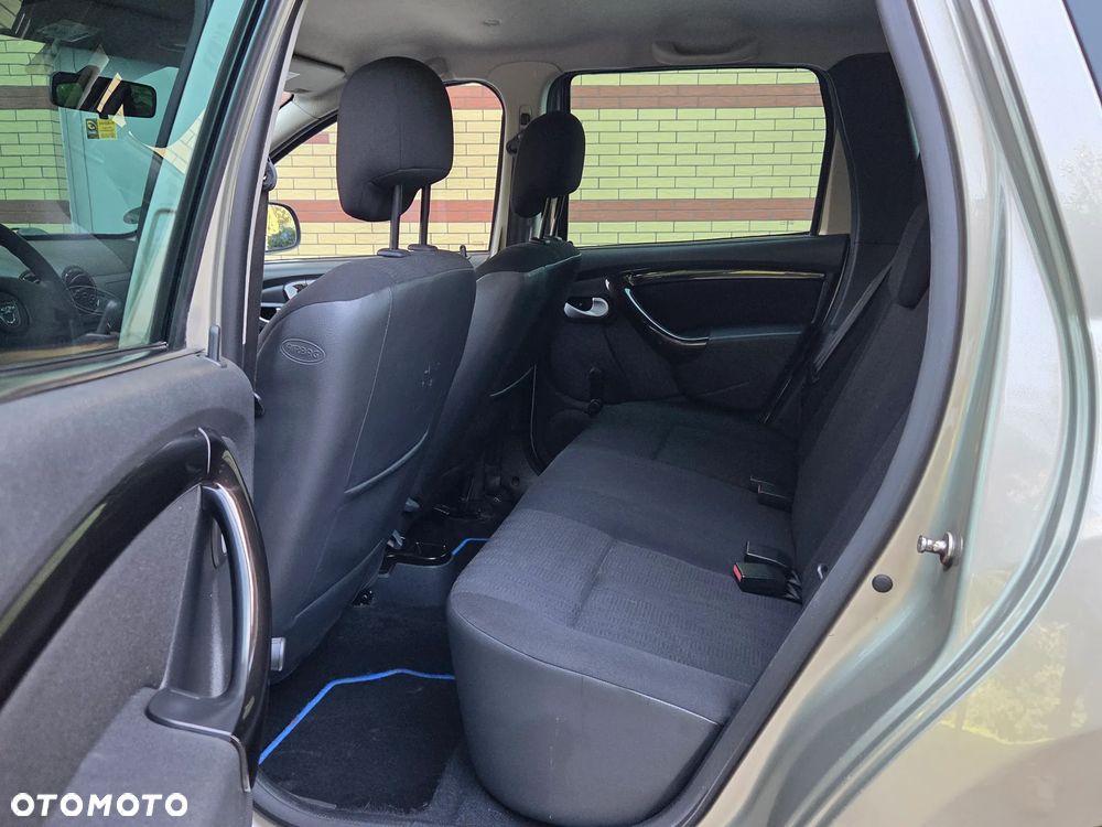 Dacia Duster 1.6 16V 4x2 Laureate - 8