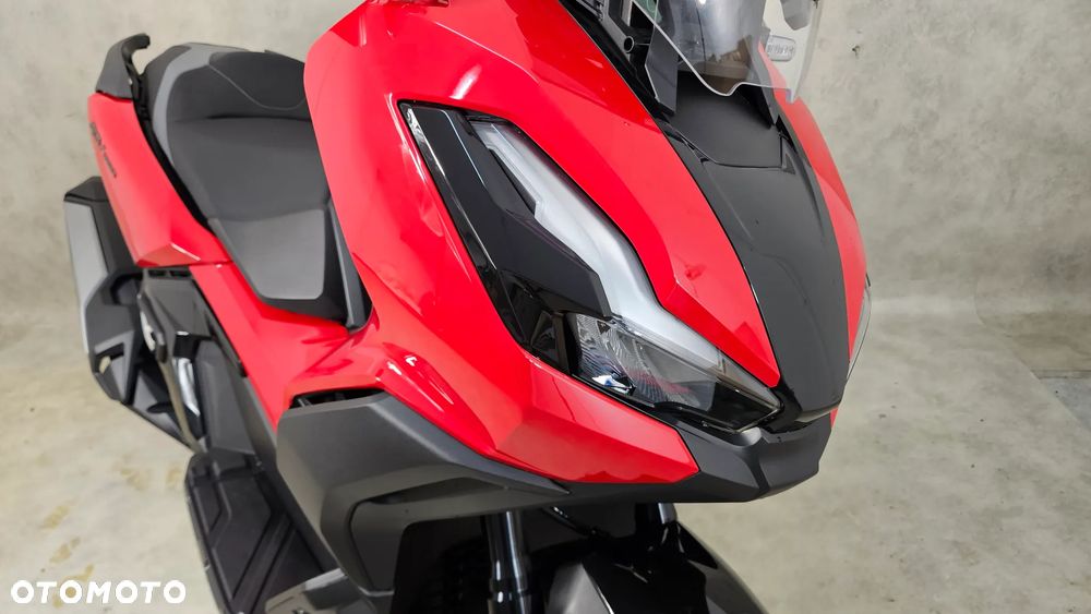 Honda ADV350 - 6