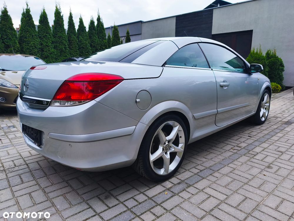 Opel Astra TwinTop 1.8 Cosmo - 7