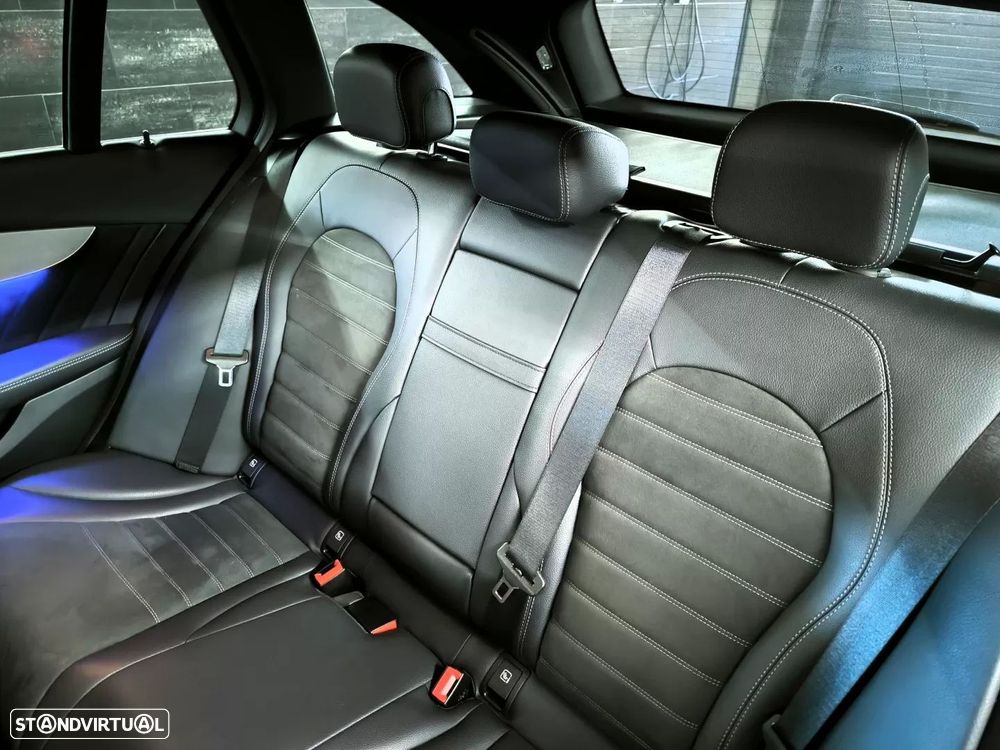 Mercedes-Benz C 300 de AMG Line - 29