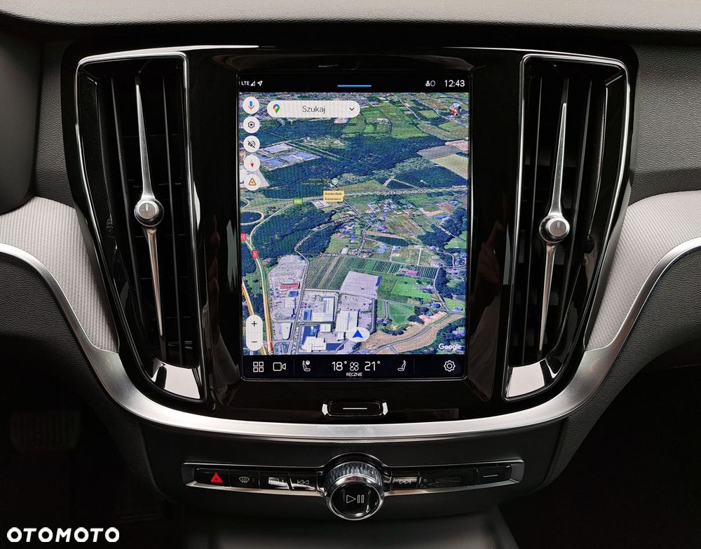 Volvo V60 Cross Country - 22