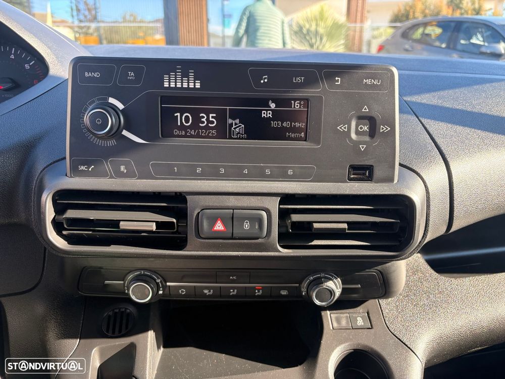 Peugeot Partner 1.5 BlueHDi Pro Standard - 26