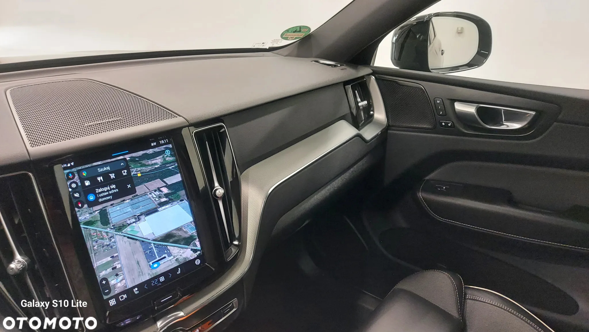 Volvo XC 60 B4 D AWD Plus Dark - 19