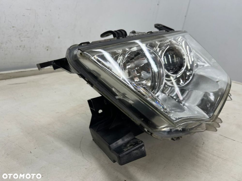 Lampa reflektor Mitsubishi L200 LIFT 10-15r. Pajero Sport II 03-16r. LEWA przednia soczewka EUROPA - 2