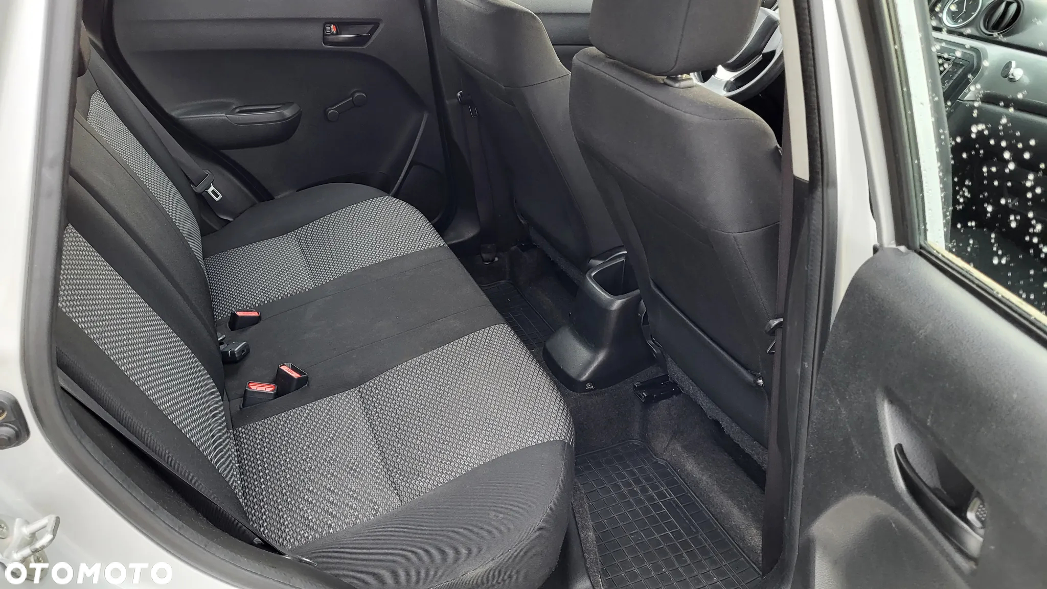 Suzuki Vitara 1.6 Comfort 2WD - 12