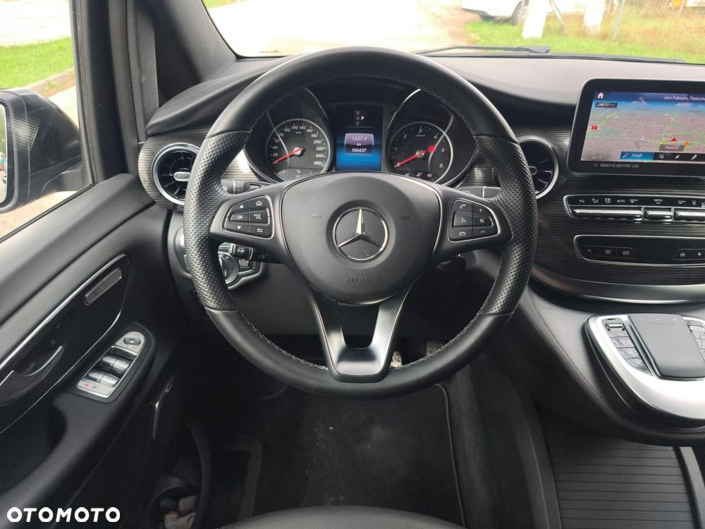 Mercedes-Benz Klasa V - 15