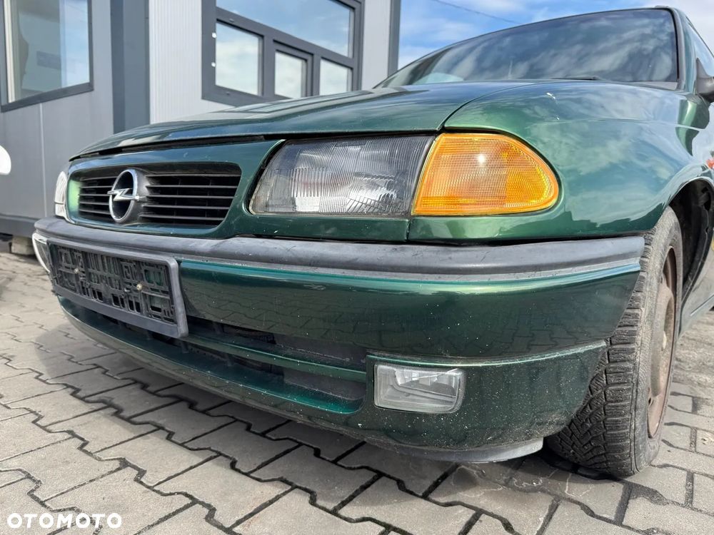 Opel Astra 1997 poj. 1.6 benzyna 75 KM - NA CZĘŚCI - 3