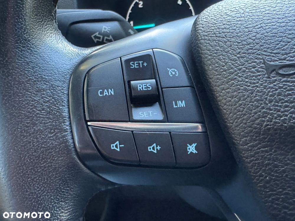 Ford CUSTOM DŁUGI 6 OSÓB - 17