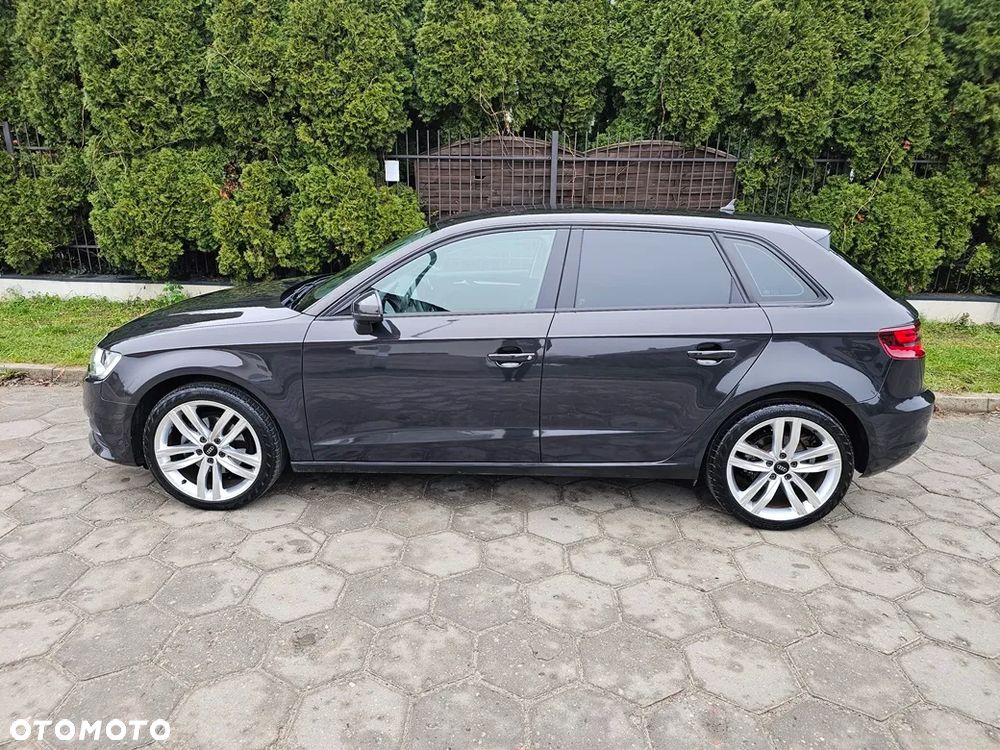 Audi A3 Sportback - 9