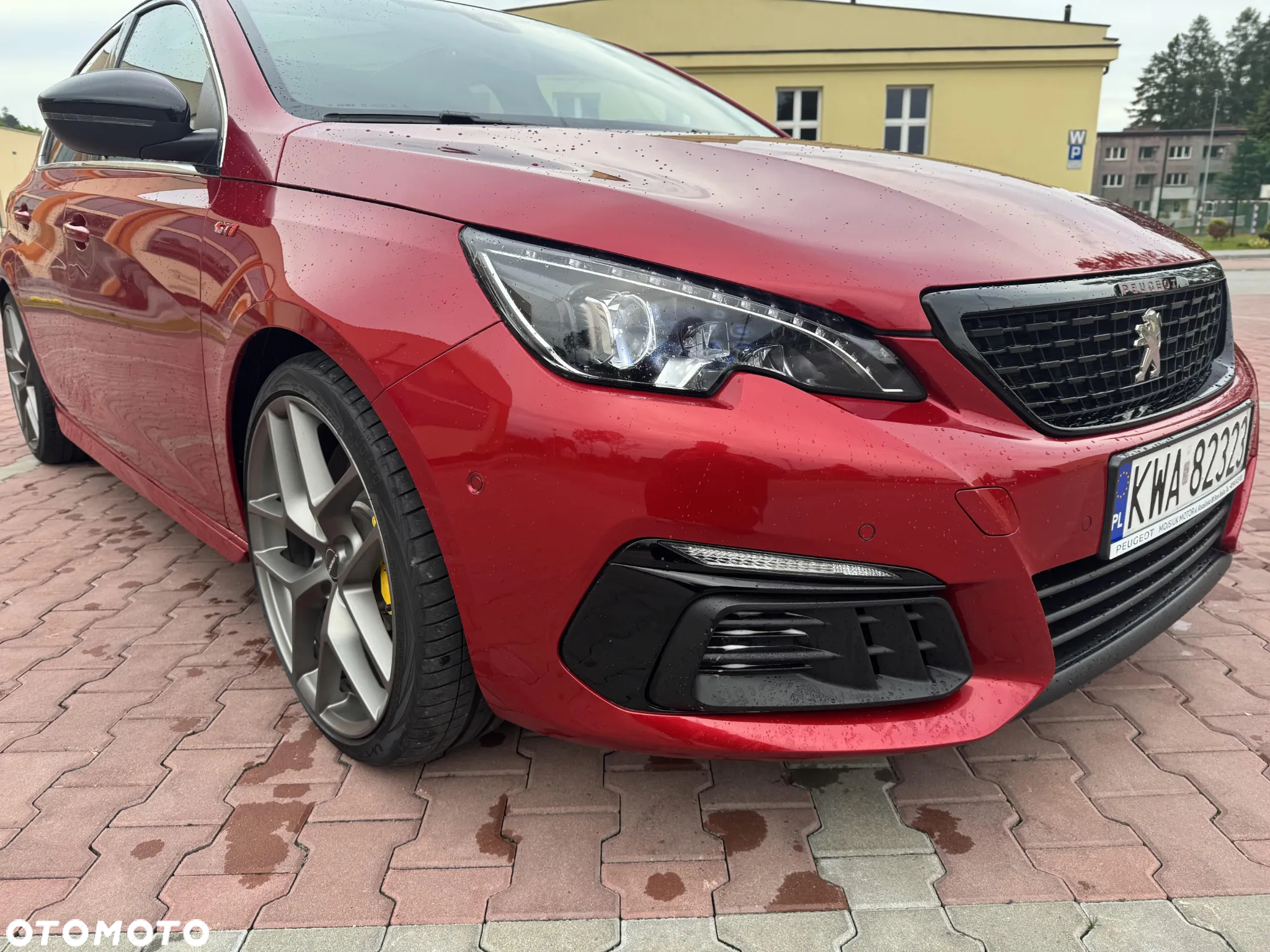 Peugeot 308 1.6 e-THP GTi by Sport S&S - 6