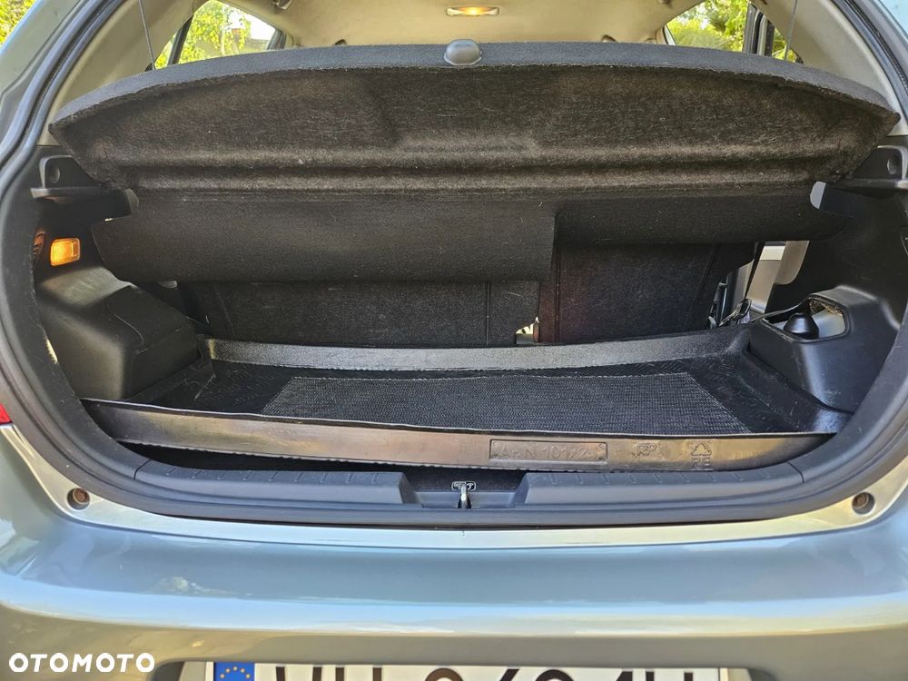 Toyota Yaris 1.4 D-4D Prestige - 10